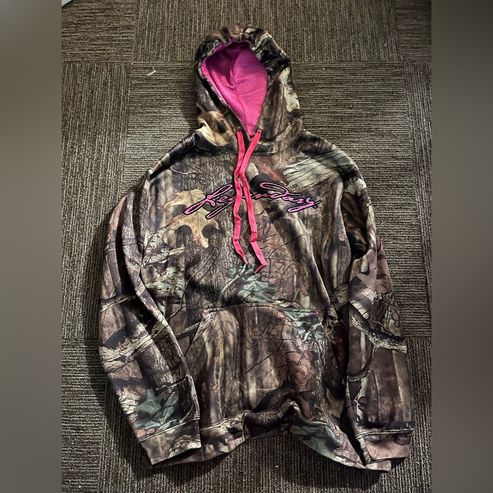 Legendary white tails Hoodie